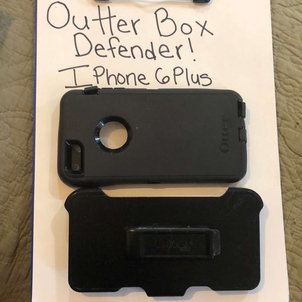 iPhone 6 Plus outter box defender